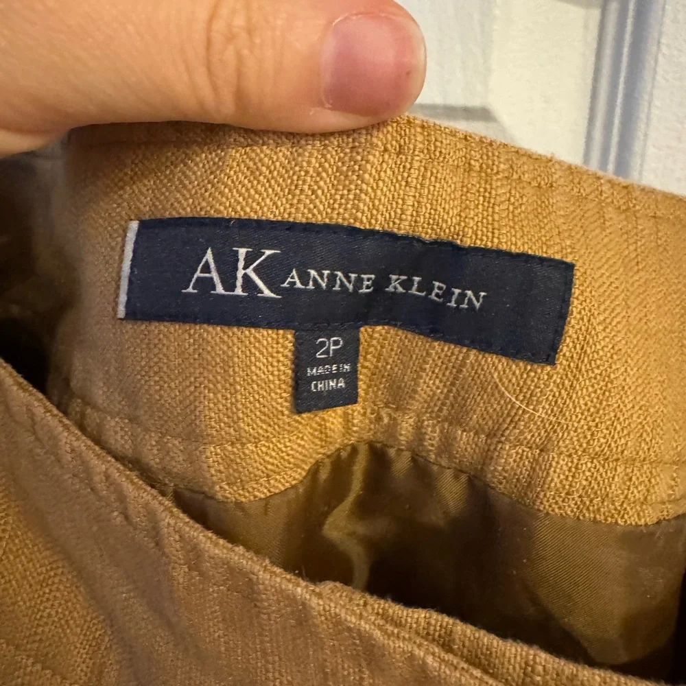 Button-Front Tan Skirt - Picture 2 of 4